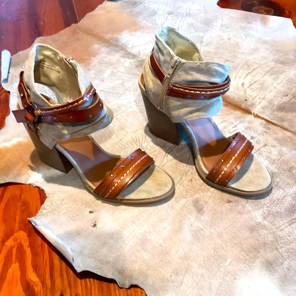 Jelly Pop Shannen leather & Canvas heels. Size 8.5